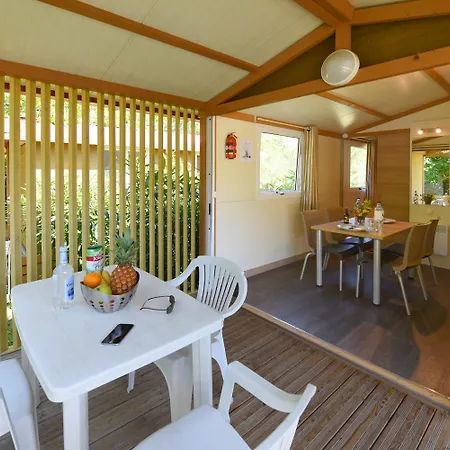 Camping Paradis Soleil D'oc *